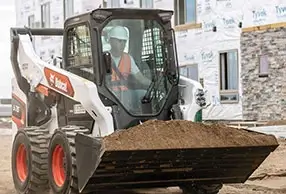 Bobcat Minicargador