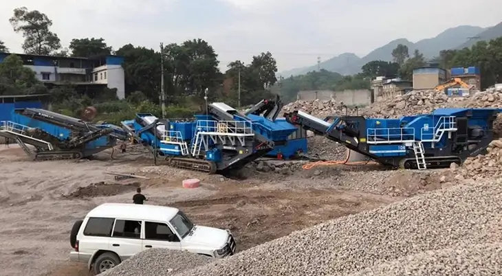 Fully Hydranlic Crawler Cone Crusher Plant AMC200 + Crawler Mobile Screening Plant AMV8.2, A Most Preferred Combination