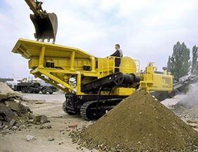 10 MIGLIORI PRODUTTORI DI FRANTOI MOBILI A LIVELLO GLOBALE Mobile-crusher-komatsu-282x217