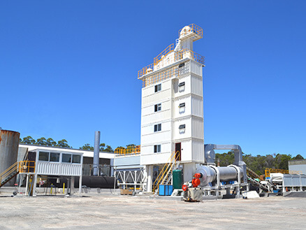 Environmentally friendly bitumen plant, 
Precise screening, accurate weighing. Enclosed mixing tower, ensure clean and safe production