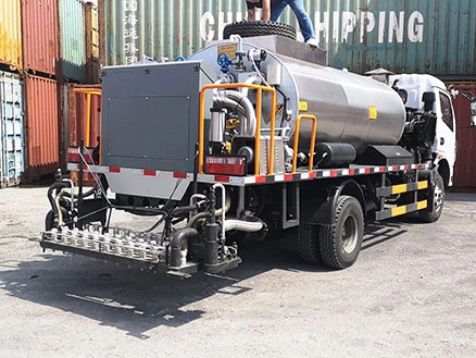 5500L asphalt distributor truck for sale