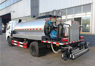 Bitumen Distributor With 4m³ Tank