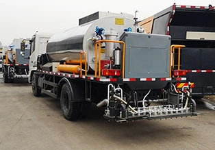 brand new Bitumen Distributor Truck With Max.6m Spray Bar for sale 