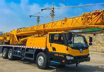 work-of-the-art AQT-25 crane truck