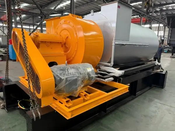 Containers with IAP60 mobile asphalt plants ready for shipment