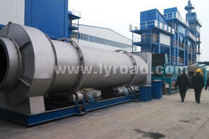 customers from Sri Lanka visited our asphalt plant