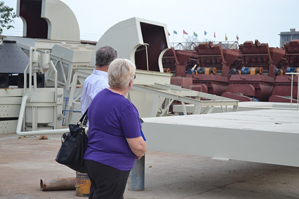 Australia customers visited our concrete batching plant